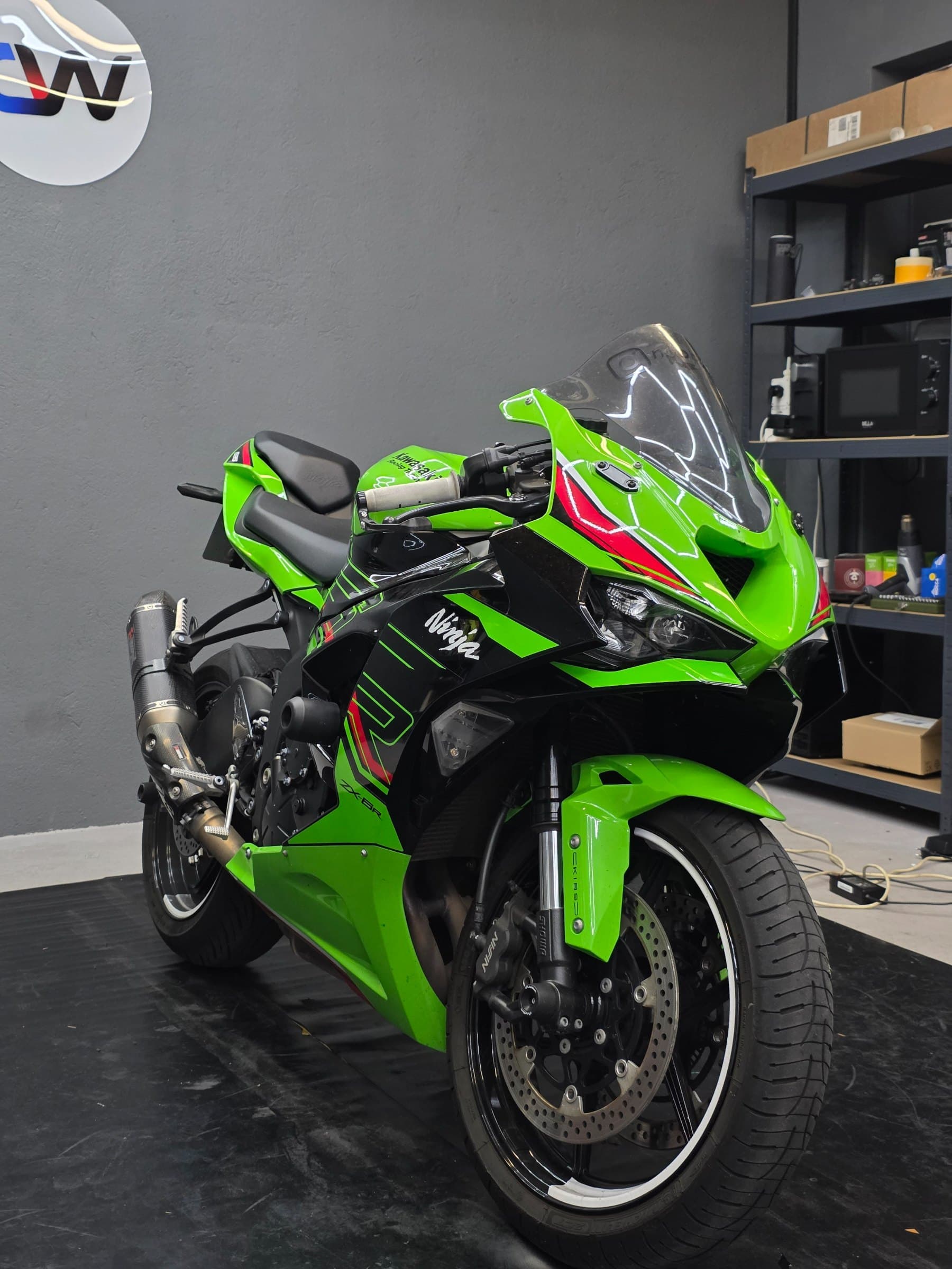 Moto avant le covering