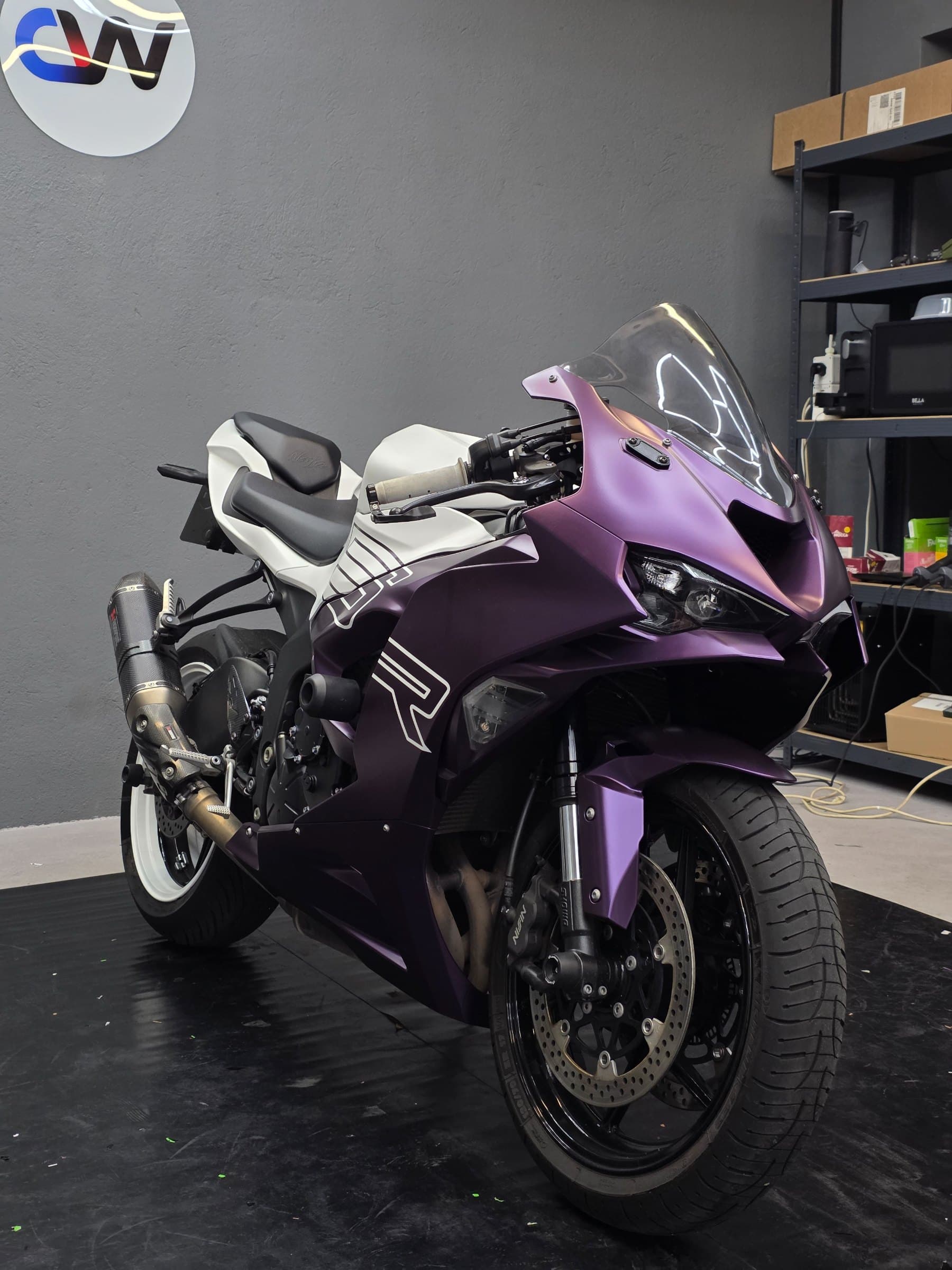 Moto après le covering réalisé par CreaWrap