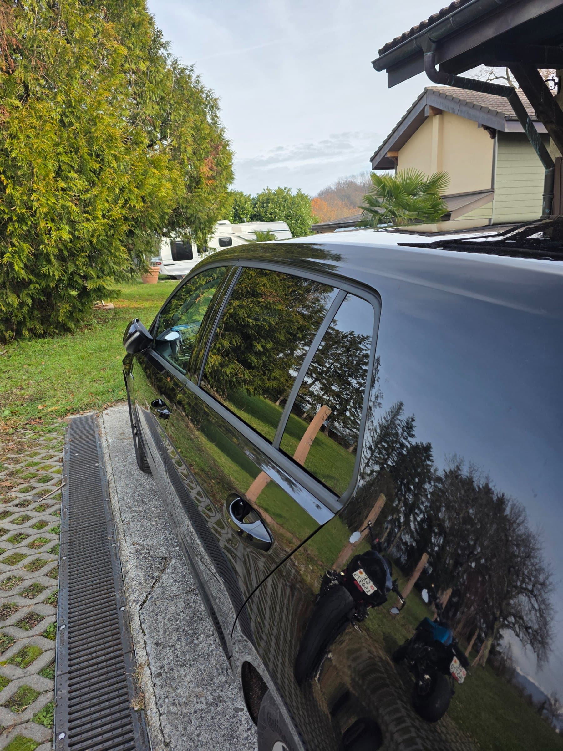 BMW - teinté 95%, vitres teintées par CreaWrap à Genève