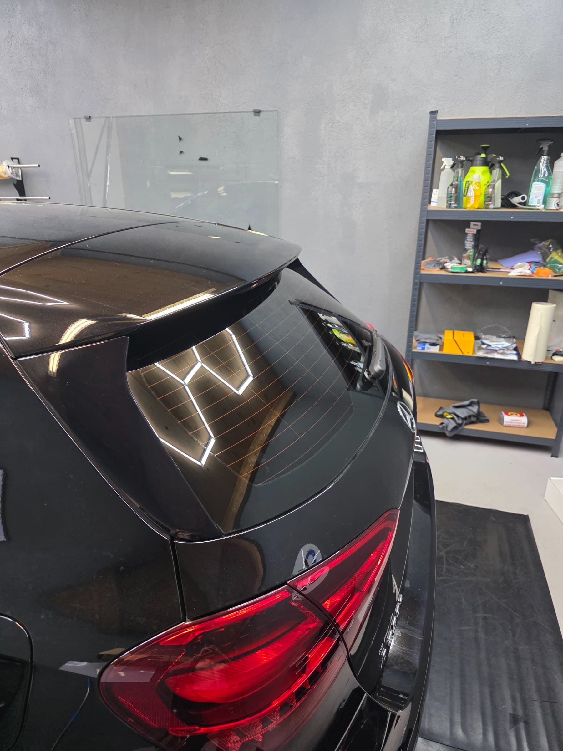 Mercedes - teinté 95%, vitres teintées par CreaWrap à Genève
